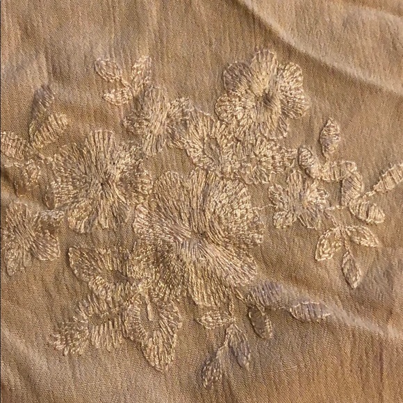 Kendall and Kylie women’s Top - Picture 2 of 2